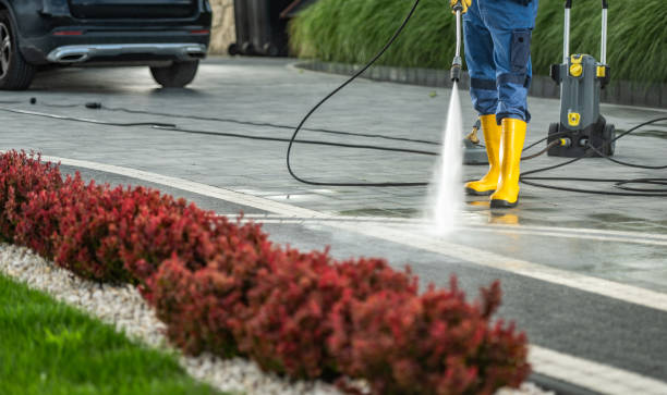 Best Pool Deck Cleaning  in Marianna, FL